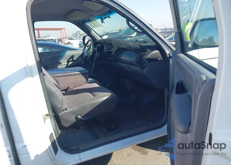 2001 Dodge Ram 1500 St/Ws z USA, uszkodzony, nr VIN 1B7HC16X81S745136